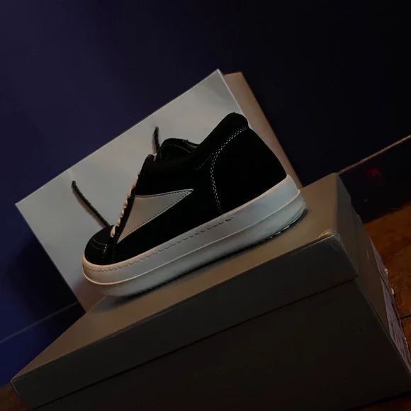 Rick Owens Strobe Vintage LowBlack Suede
